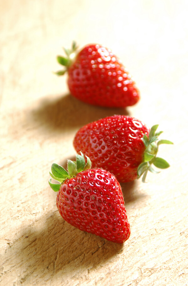 草莓038