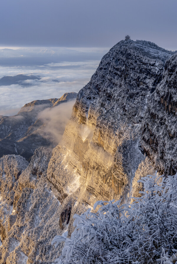 峨眉山