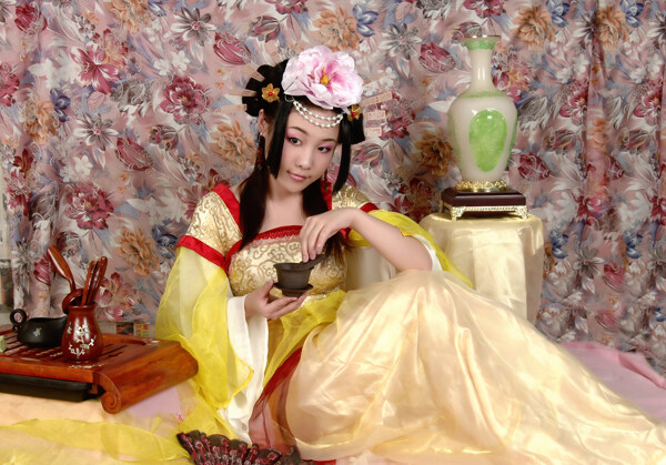 唐朝古装美女图片
