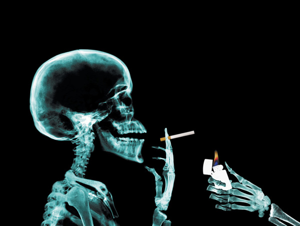 吸烟图片