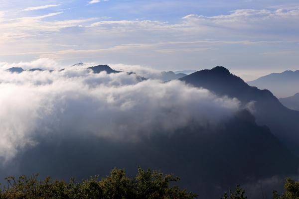 四川光雾山云海风景