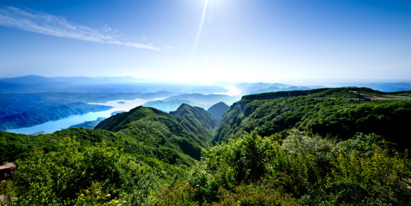 黛眉山景区黄河大观云海